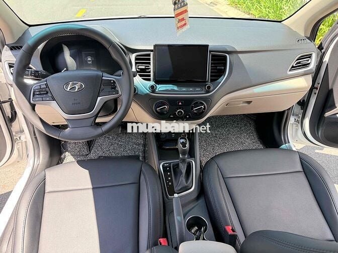 Hyundai Accent đki 2022  Số tự động 1v9 km như mới