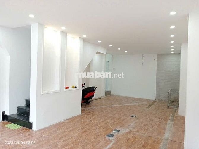 Cho thuê Nhà Mặt Tiền Phan Văn Trị, P.12, Bình thạnh_DT:5.5mx11 (3L)