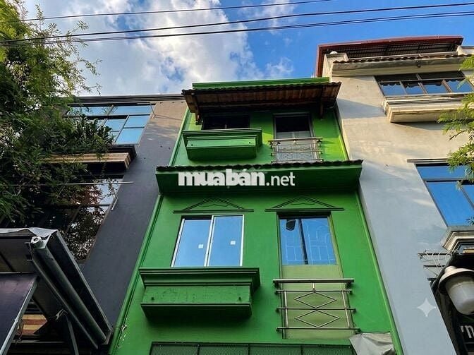 CHO THUÊ Ở Q3, NHÀ 2 LẦU NGĂN NẮP GỌN CÓ BẾP HỢP 2 ĐẾN 3 NGƯỜI