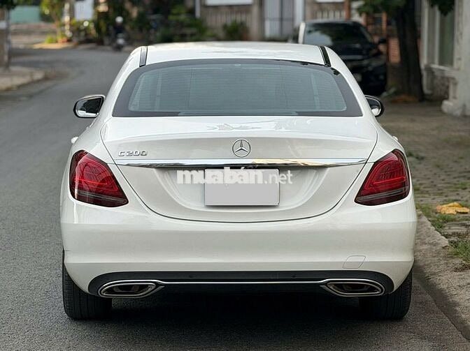 Mercedes Benz C200 Facelift 2019 Trắng | 70,000 Km