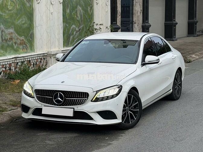 Mercedes Benz C200 Facelift 2019 Trắng | 70,000 Km
