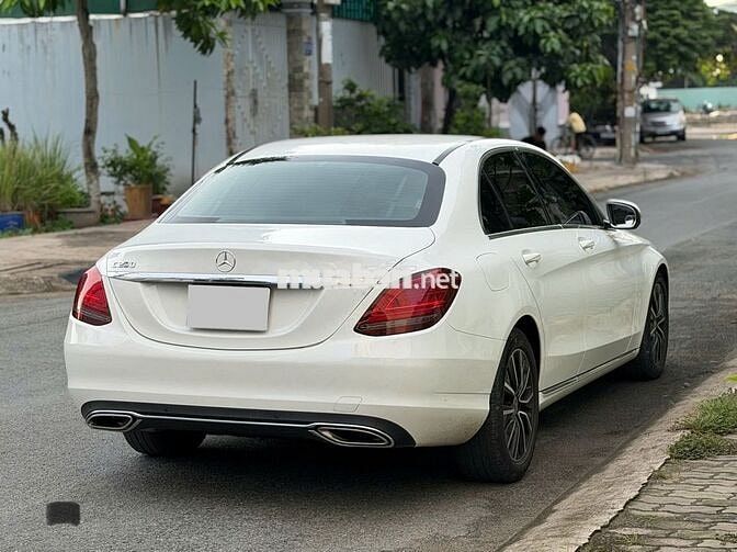 Mercedes Benz C200 Facelift 2019 Trắng | 70,000 Km