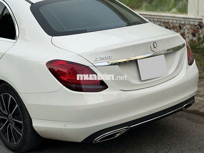 Mercedes Benz C200 Facelift 2019 Trắng | 70,000 Km