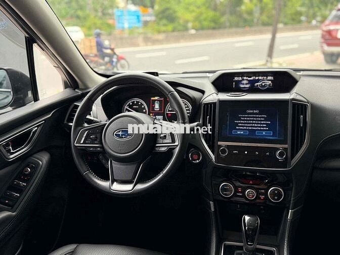 Subaru Forester 2.0 i-L Facelift 2023 Xanh rêu