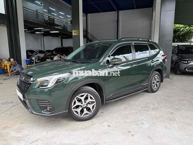 Subaru Forester 2.0 i-L Facelift 2023 Xanh rêu