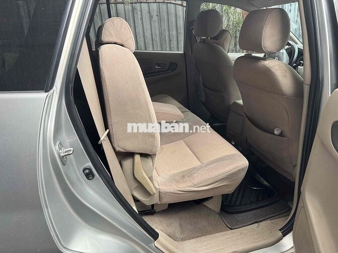 Toyota Innova E 2015 Số sàn Bạc