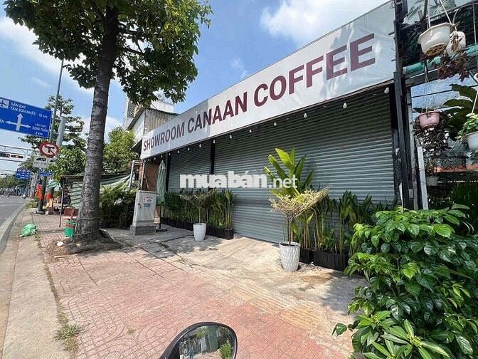 Sang quán 160m2 giá thuê 16tr/1tháng, sang 80tr bao gồm bán ghế quầy p