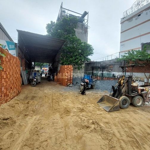BÁN ĐẤT MẶT TIỀN PHAN VĂN HỚN (GẦN TRƯỜNG CHINH) - VỊ TRÍ ĐẸP