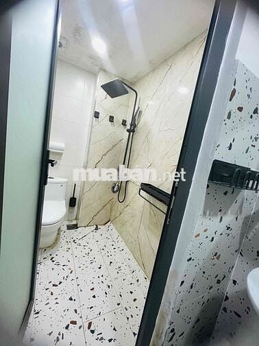 Mặt bằng trệt ở và kdoanh tốt luôn