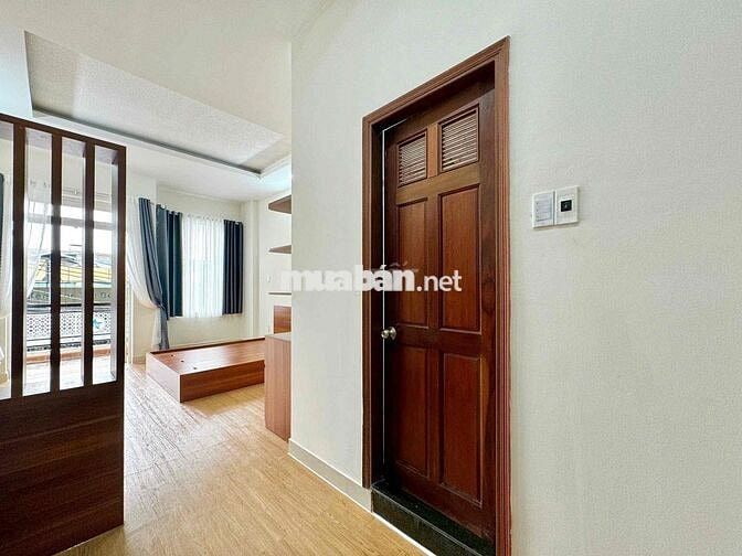 CHO THUÊ STUDIO BAN CÔNG TONE GỖ NGAY KHU CELADON TÂN PHÚ