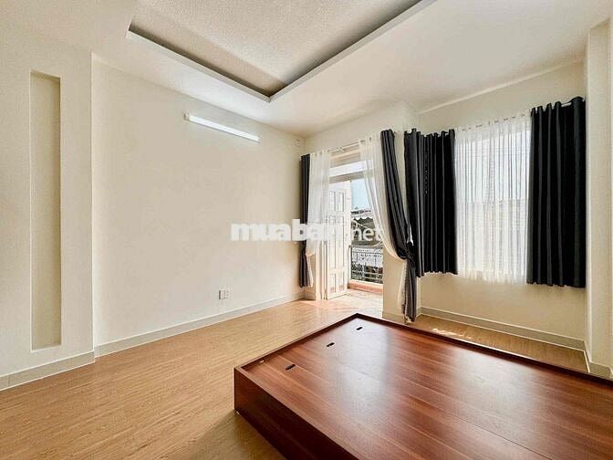 CHO THUÊ STUDIO BAN CÔNG TONE GỖ NGAY KHU CELADON TÂN PHÚ