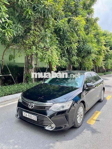 Toyota Camry 5 chỗ màu Đen
