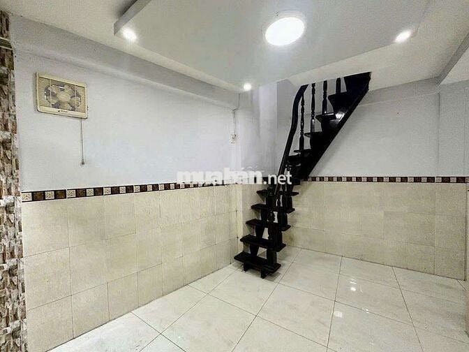 Nhà mới đẹp xinh, 2pn, dt sử dụng 75m2, 3tầng  chỉ 8tr