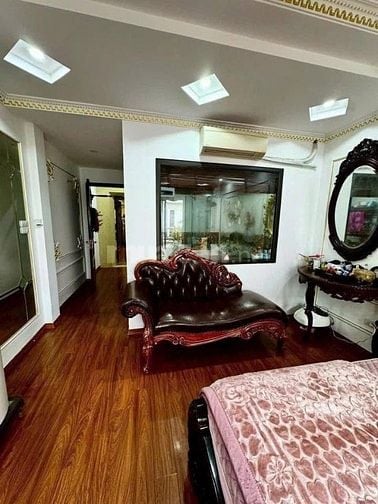 Cho thuê nhà 8 tầng, Số 18A ngõ 147A- phố Tân Mai - Hoàng Mai
