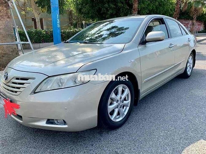 Toyota Camry Nhập khẩu Vàng cát Dưới 5km/ngày