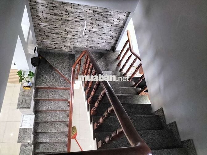 💥 rẻ nhất rồi có 6,5t. 4phòng ngủ  sát chợ đường nhựa 7m  phải nhanh ạ