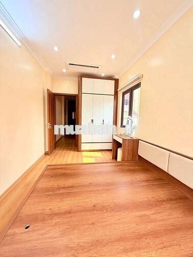 Cho thuê mặt phố Lãng Yên / Lương Yên,  6 tầng thang máy 50m2