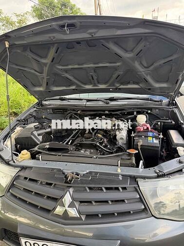 Mitsubishi Triton 2011 Số Sàn 2 Cầu Máy Xăng