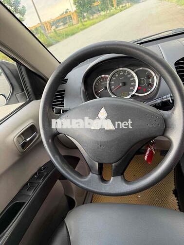 Mitsubishi Triton 2011 Số Sàn 2 Cầu Máy Xăng