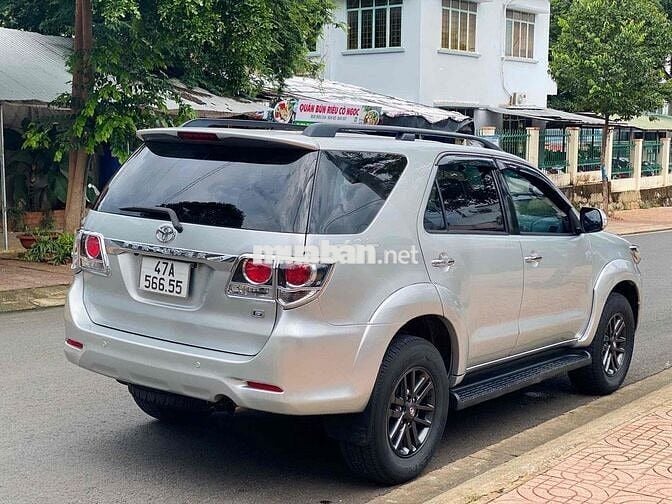 Toyota Fortuner 2016 2.4 Số sàn Bạc
