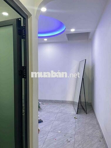 Nhà Đẹp 496 Dương Quảng Hàm 2PN 3WC Sẵn 3 máy lạnh 16tr