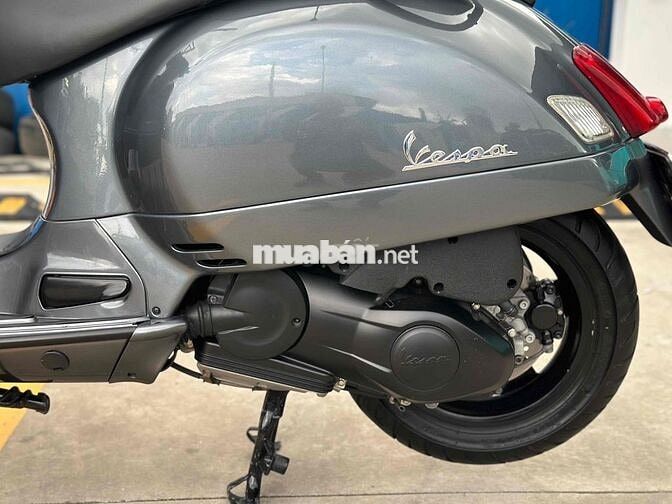 Piaggio Vespa 3V 125 2013 Xám 30165 km