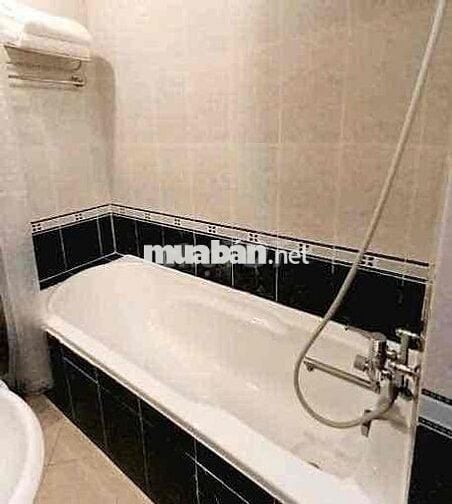SANG NHƯỢNG CHDV,LÊ THÁNH TÔN,,PHƯỜNG BẾN NGHÉ, QUẬN 1(10PN,11 WC)