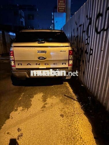Ford Ranger số sàn 2 cầu XLT