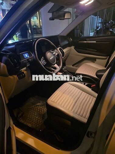 Kia Sonet Premium 2023 20000 km Trắng
