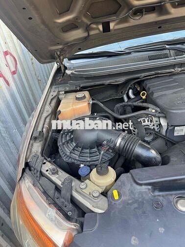 Ford Ranger số sàn 2 cầu XLT