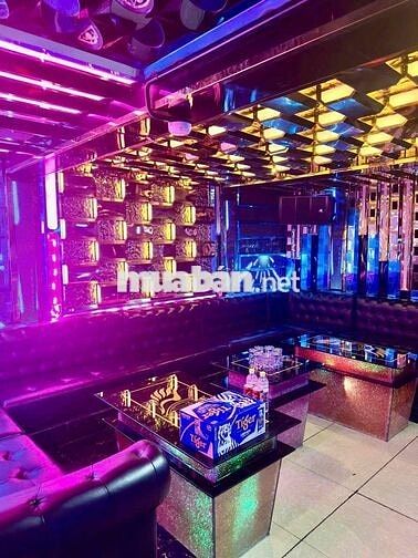 CHO THUÊ MẶT BẰNG CÓ SẴN SET UP 10 PHÒNG VIP  và CÀ PHÊ SÂN THỰƠNG VÀO