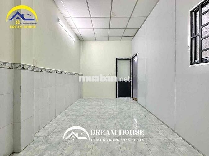 Phòng Trệt Gần Lê Văn Quới Chỉ Tính Điện Nước