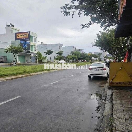 Nhà 3 tầng Diên Hồng - Trống sẵn 3pn giá 18tr
