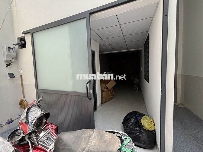 Cho thuê mặt bằng kinh doanh 50m2 tại chợ nhỏ gần Maxidi