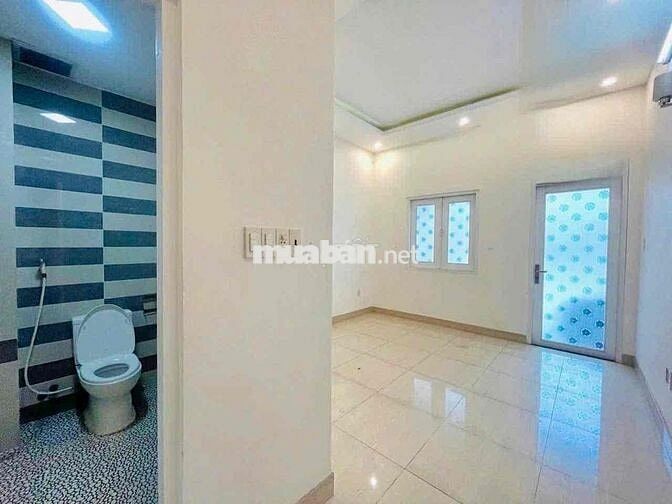Cho THUÊ nhà nguyên căn 1 trệt 2 lầu mặt tiền đường Võ Thị Sáu giá thu
