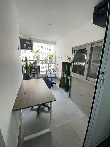 Bán căn hộ chung Vip Hoàng Đạo Thúy khu THNC mặt đường diện tích: 119m