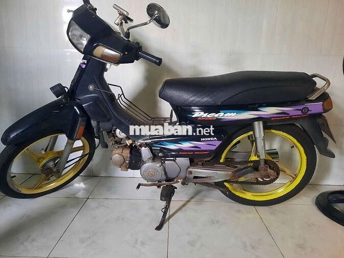 Honda Astrea Đen