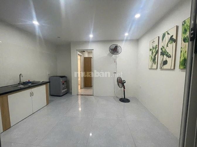 Nhà riêng cấp 4 ngõ 70 phố mai động dt35m2x1 tầng giá 5tr 