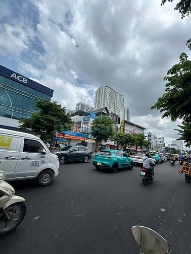Giảm sâu tôi bán gấp nhà 4lau MT Phạm Hùng,Q8,5.5x17m,thuê 40tr,16ty