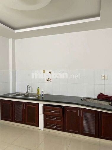 cần cho tguê nhà P THT .khu An sương .DT 4x18 .1 trệt  2Lầu 4PN giá 13