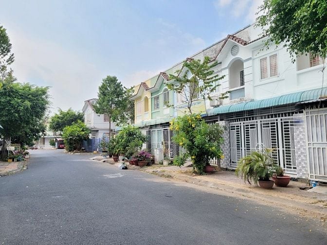 Nhà Phố liền kề KDC Hoàng Quân Cái Răng - Vừa Ở Vừa Kinh Doanh 2,6 tỷ