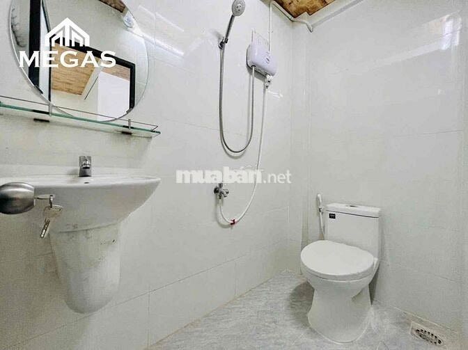 PHÒNG TRỌ CÓ GÁC NGAY CÔNG VIÊN LÊ THỊ RIÊNG ĐƯỜNG BẮC HẢI QUẬN 10