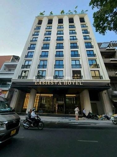 Bán khách sạn 4  sao + Mặt tiền 180-188  Lý Tự Trọng, P. Bến Thành