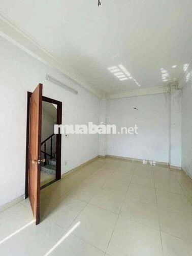 Nhà 1 trệt 2 lầu Mặt tiền Nội Bộ 8m KDC gần Ngã Tư Bình Thái