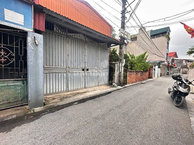 Bán nhanh 83m2 trục chính Xuân Nộn,Thư Lâm,Hà Nội sẵn nhà xưởng