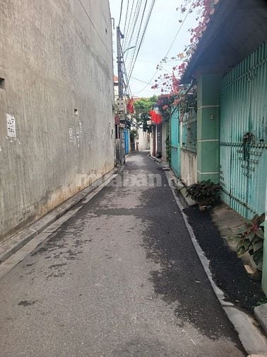Cần bán lô đất trong khu dân cư thôn Hậu Dưỡng, gần Khu CN thăng long 