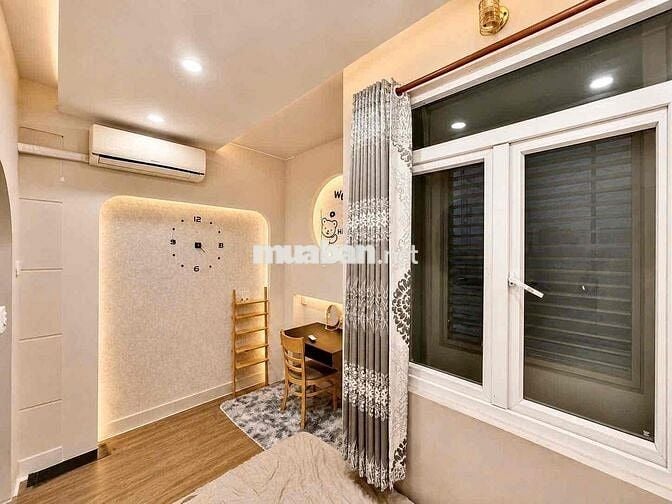 Trống sẵn 1 phòng ngủ có máy giặt riêng