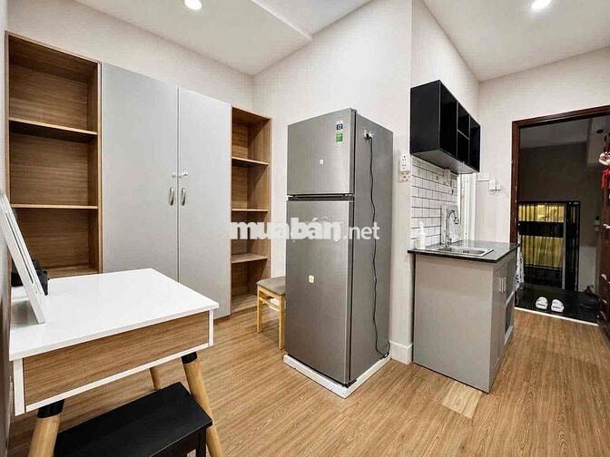 Trống sẵn 1 phòng ngủ có máy giặt riêng