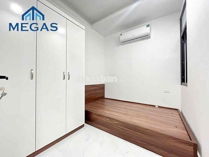 CHO THUÊ CĂN HỘ 2 NGỦ 1 KHÁCH BAN CÔNG LỚN NGAY THÀNH PHỐ GIAO LƯU