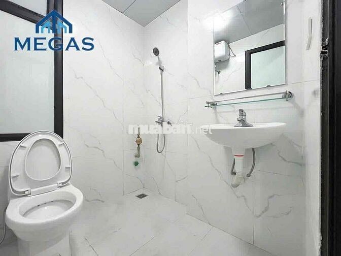 CHO THUÊ CĂN HỘ 2 NGỦ 1 KHÁCH BAN CÔNG LỚN NGAY THÀNH PHỐ GIAO LƯU